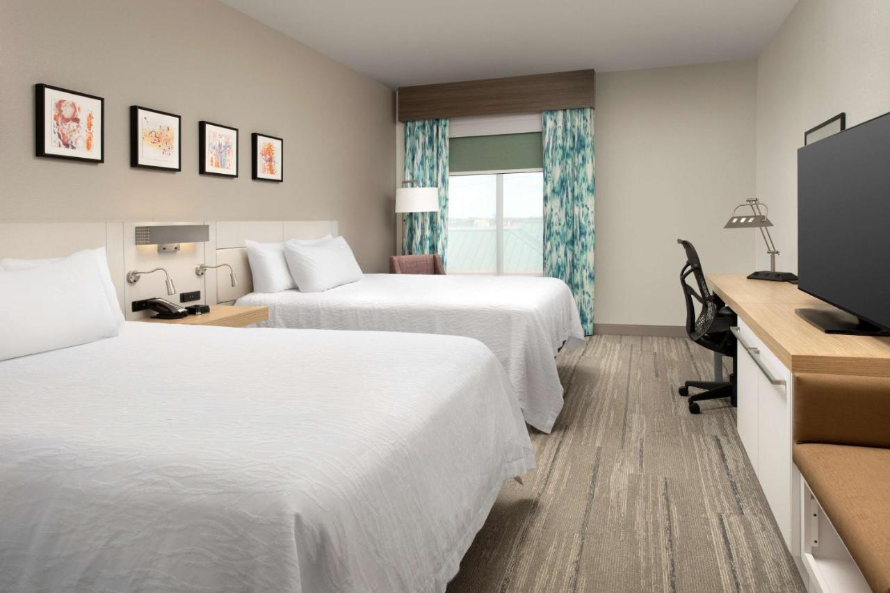 Queen Room with Two Queen Beds - Non-Smoking at Hilton Garden Inn Knoxville West/Cedar Bluff