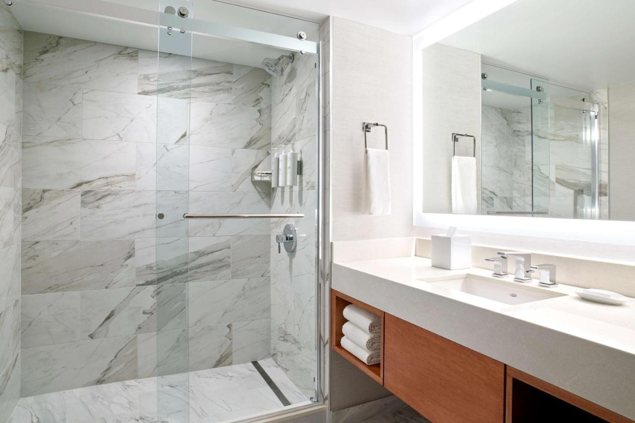  | Embassy Suites by Hilton Washington DC Convention Center