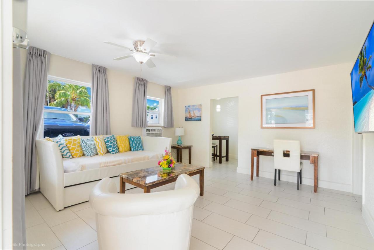 One-Bedroom Apartment at Soleado Hotel