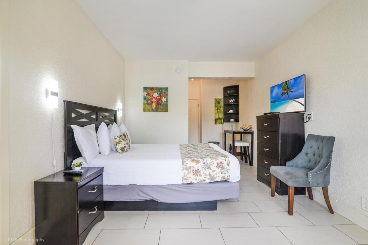 Deluxe Studio at Soleado Hotel