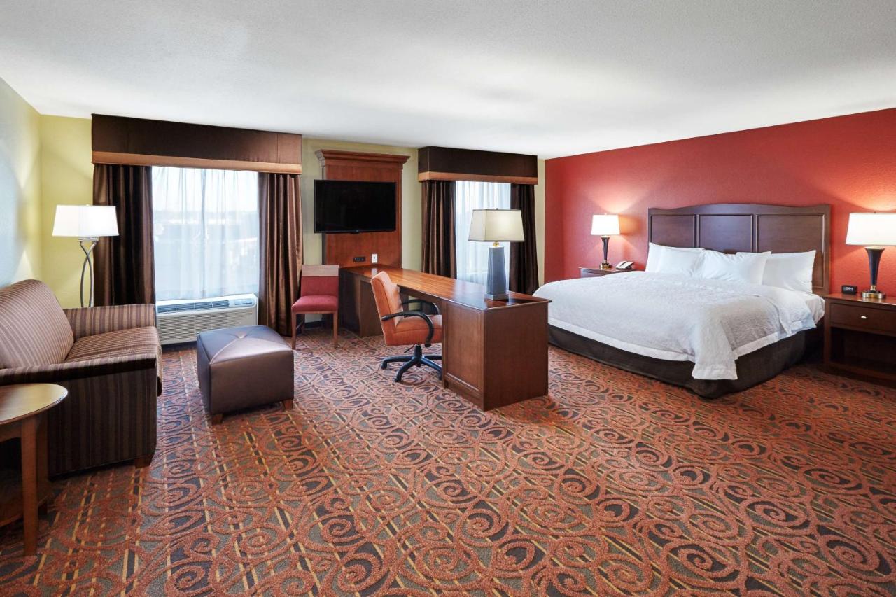 King Studio Suite - Non-Smoking at Hampton Inn & Suites Milwaukee/Franklin