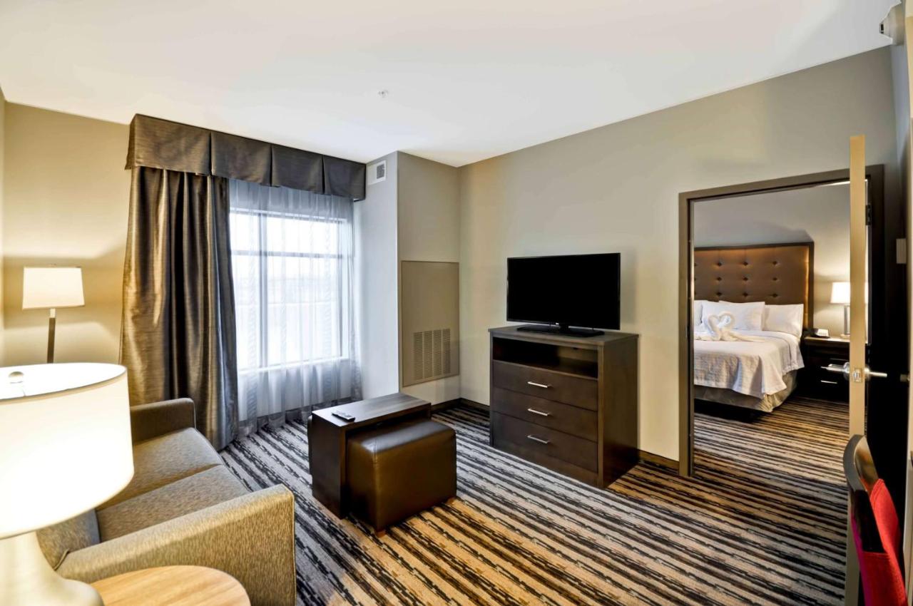 | Homewood Suites by Hilton Cincinnati/West Chester