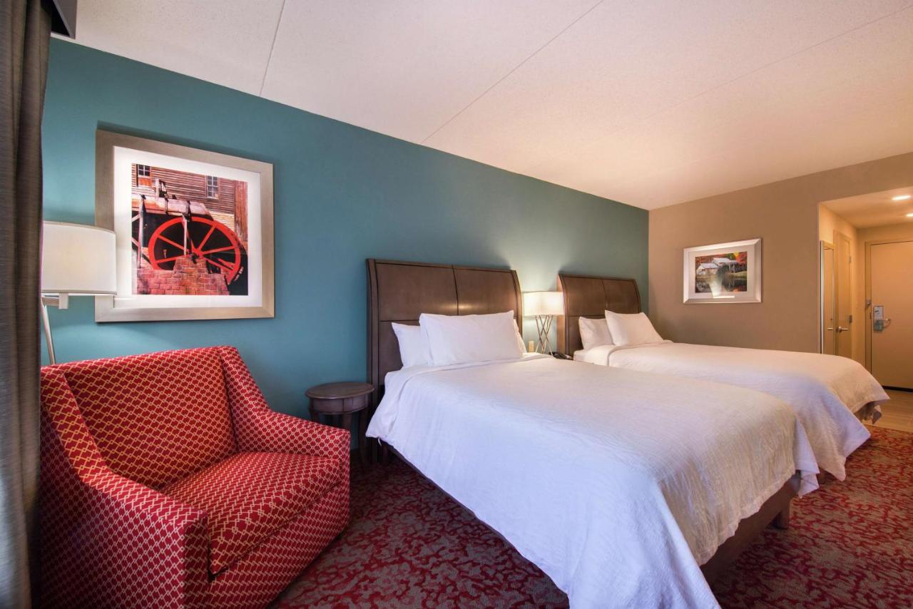 Queen Room with Two Queen Beds - Hearing Accessible at Hilton Garden Inn Bristol