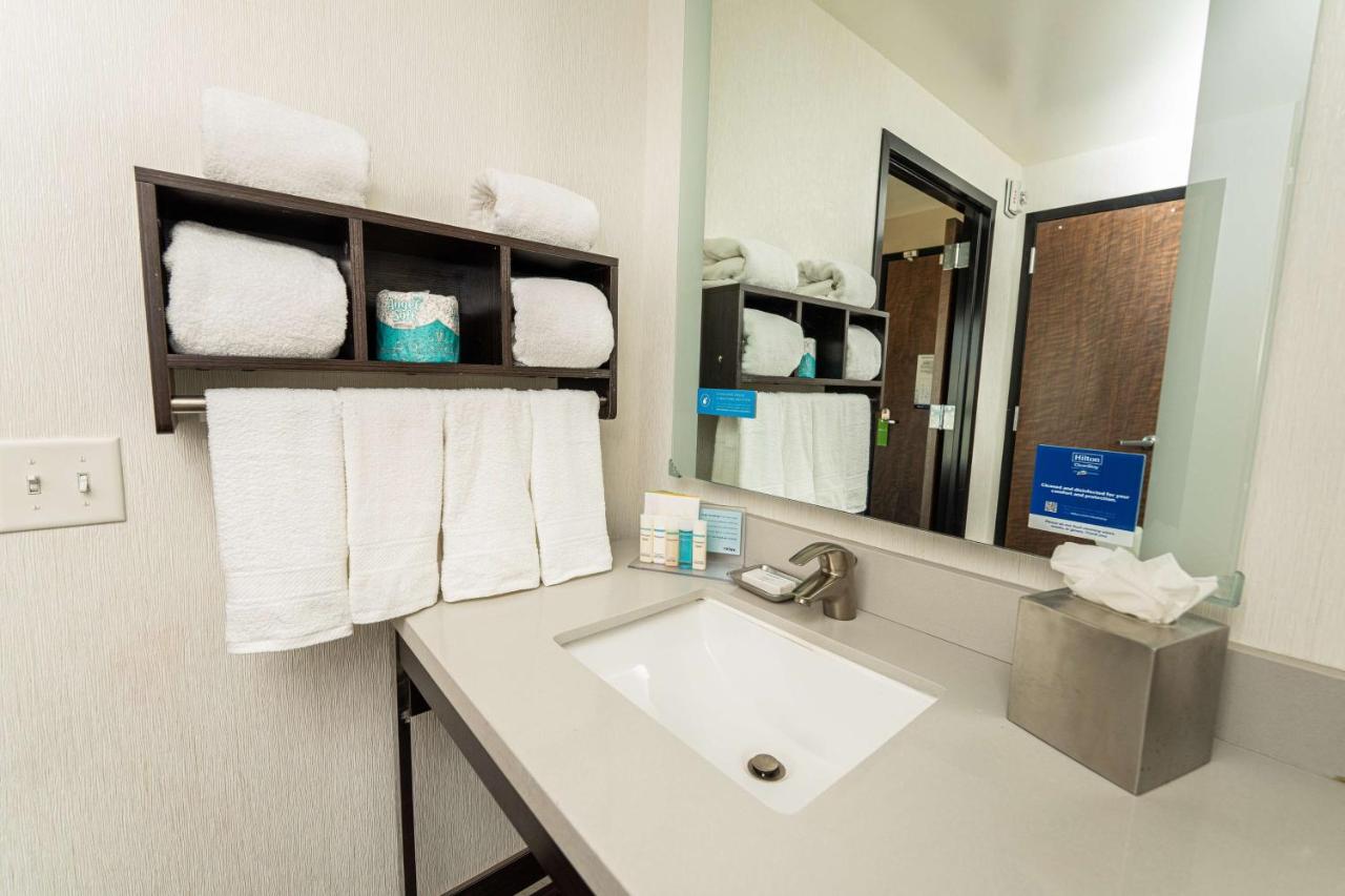 King Room - Mobility Accessible with Bathtub at Hampton Inn San Francisco Downtown/Convention Center