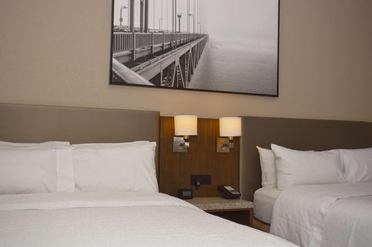 Deluxe Queen Room with Two Queen Beds at Hampton Inn San Francisco Downtown/Convention Center