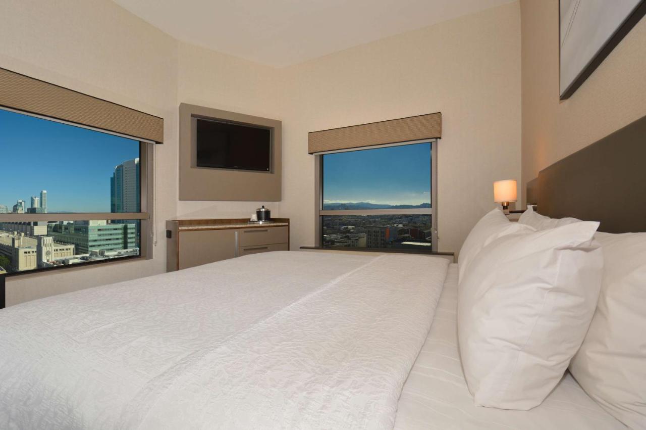 Deluxe King Room with City View at Hampton Inn San Francisco Downtown/Convention Center