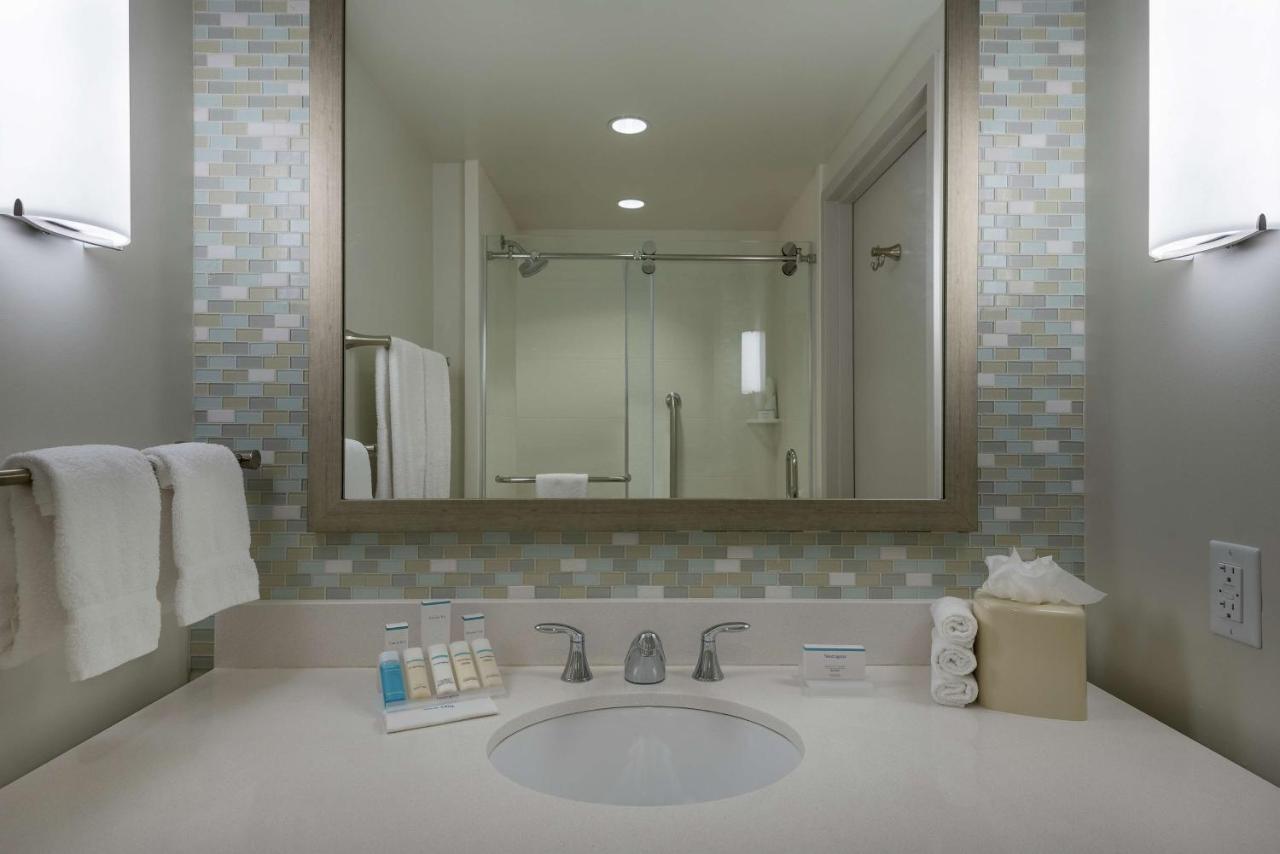 King Room at Hilton Garden Inn Miami Dolphin Mall