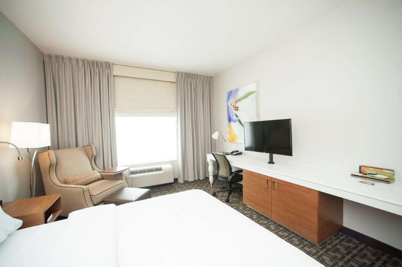 King Room at Hilton Garden Inn San Antonio-Live Oak Conference Center