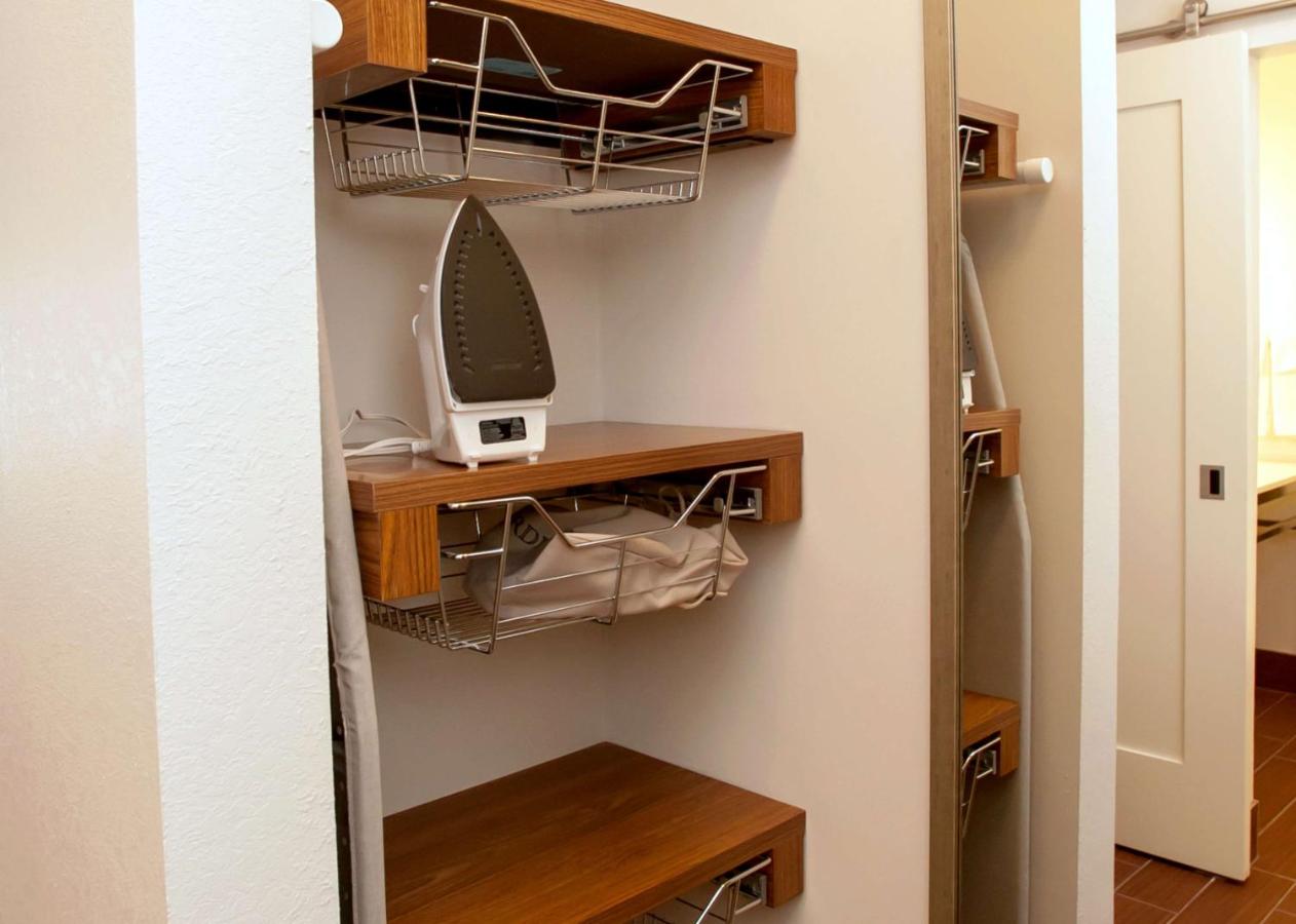 King Room with Bath Tub - Mobility Access at Hilton Garden Inn San Antonio-Live Oak Conference Center