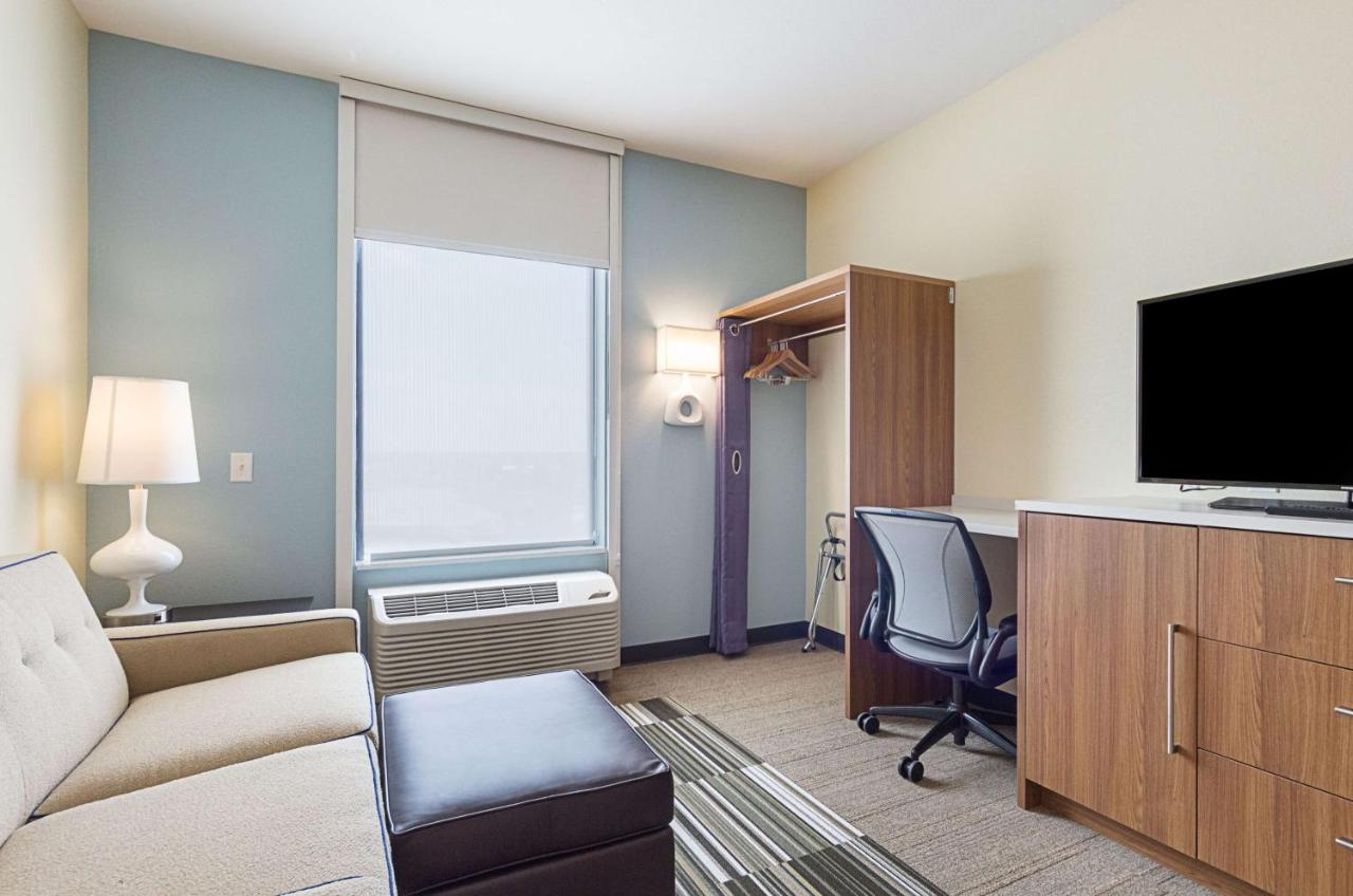 One-Bedroom King Suite - Non-Smoking at Home2 Suites by Hilton Oklahoma City Yukon