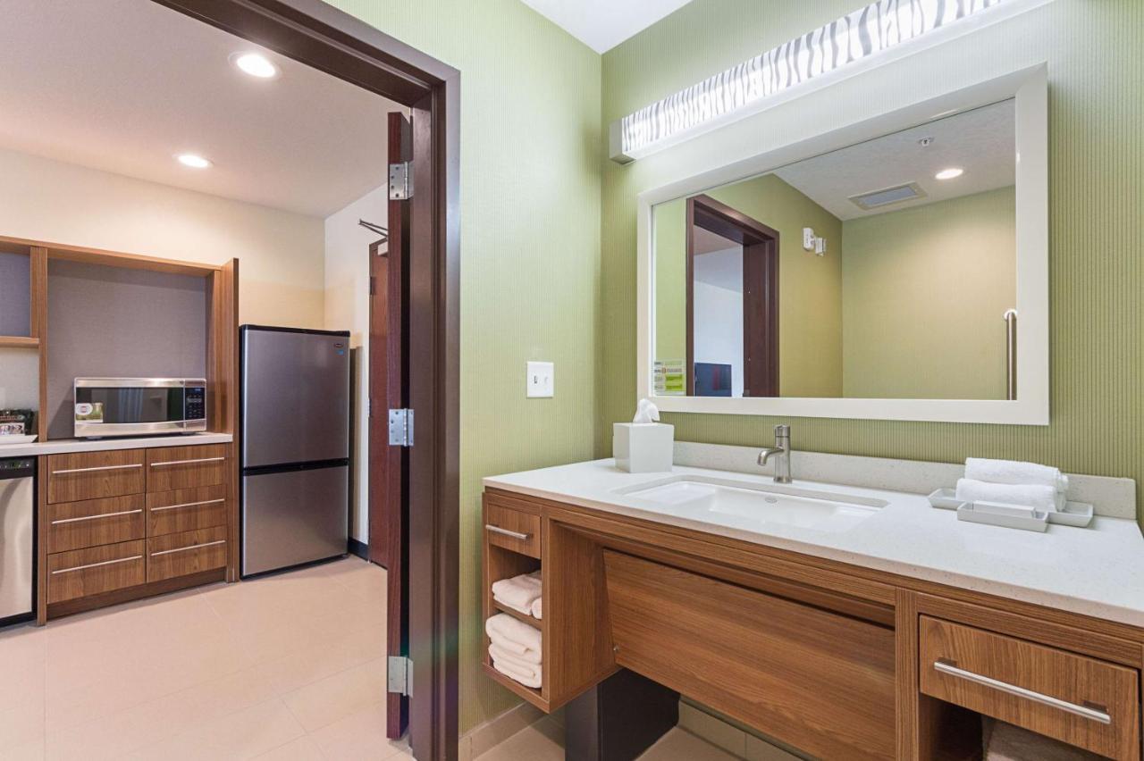 King Studio Suite - Hearing Accessible/Non-Smoking at Home2 Suites by Hilton Oklahoma City Yukon