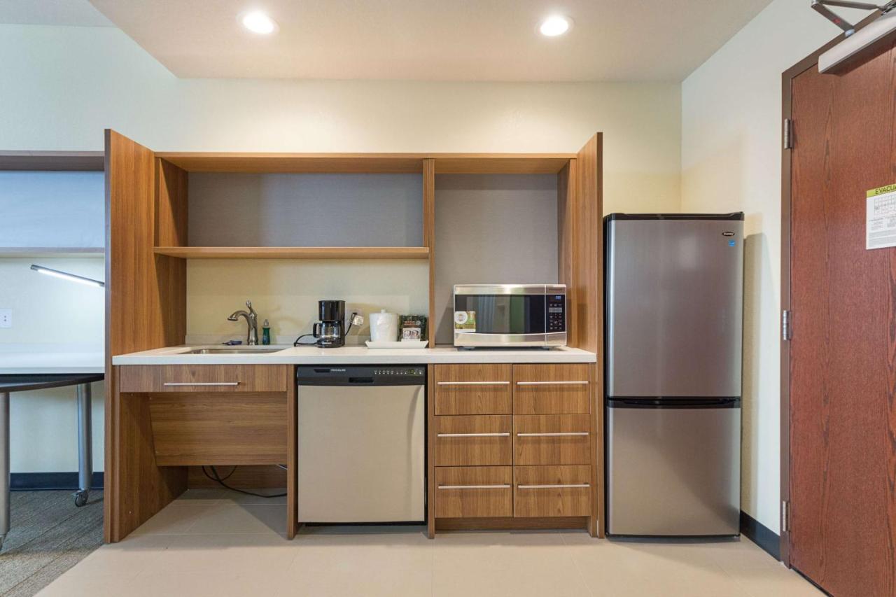 King Studio Suite - Hearing Accessible/Non-Smoking at Home2 Suites by Hilton Oklahoma City Yukon