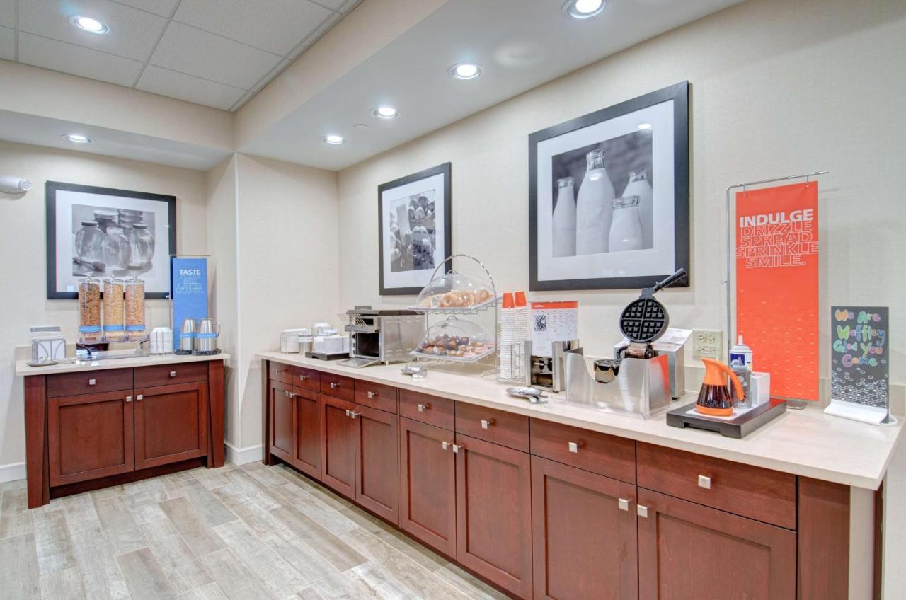 | Hampton Inn Boston - Westborough