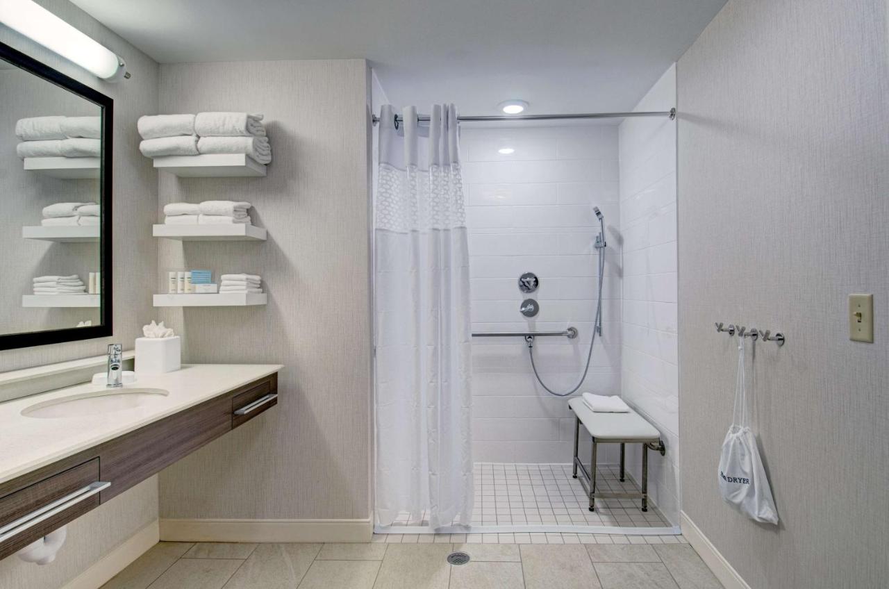 | Hampton Inn Boston - Westborough