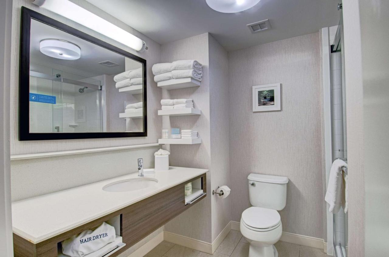 King Room - Hearing Accessible/Non-Smoking at Hampton Inn Boston - Westborough