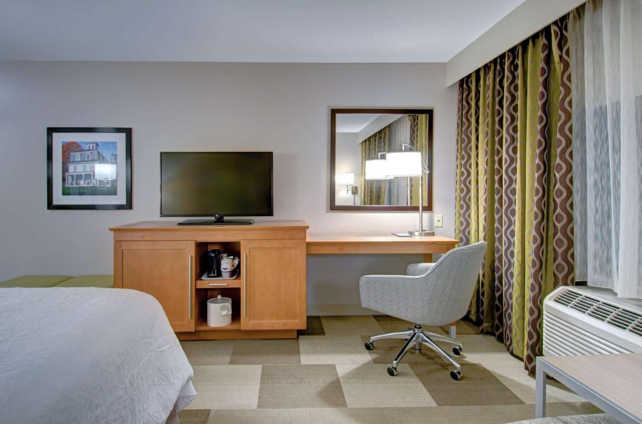 | Hampton Inn Boston - Westborough