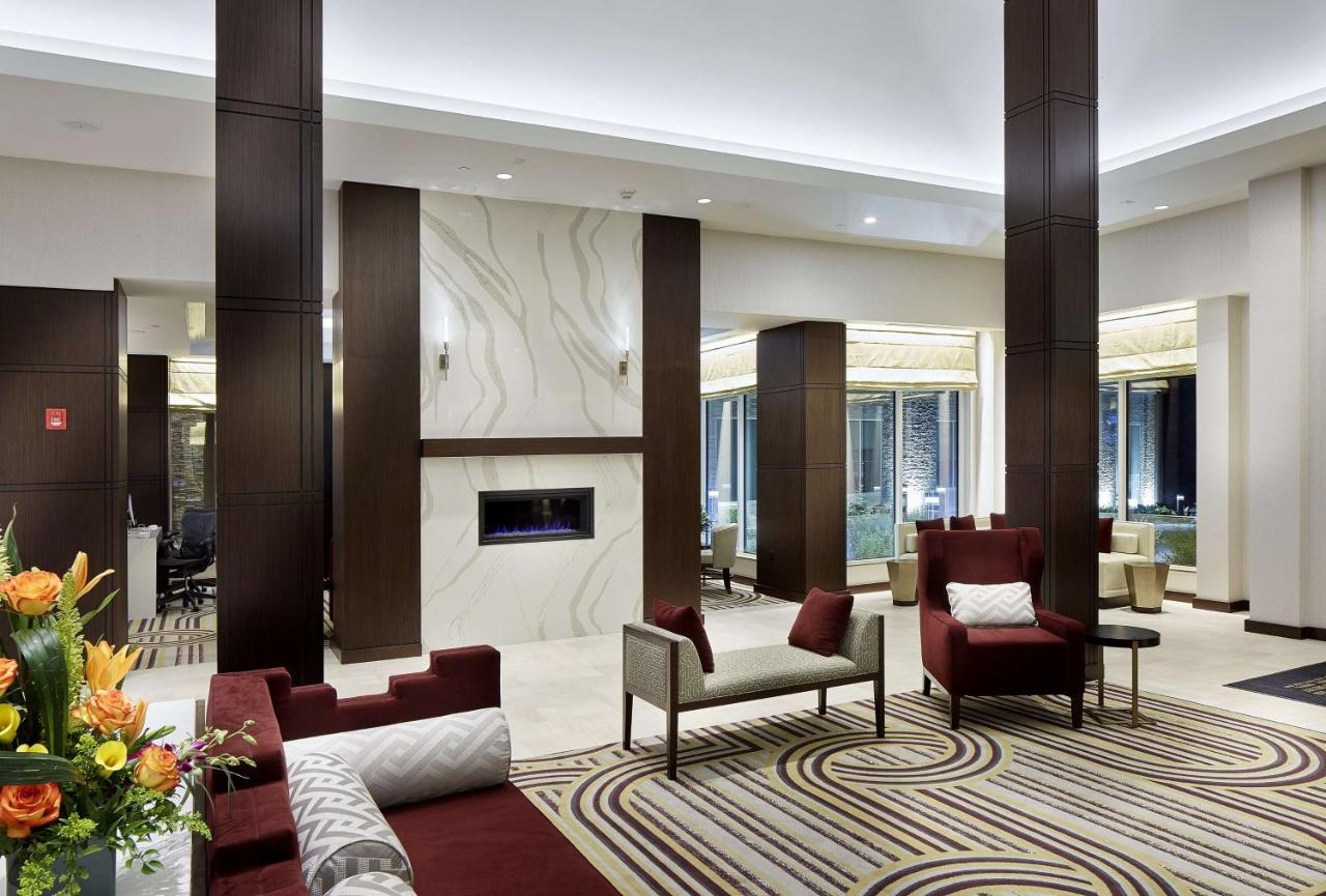 | Hilton Garden Inn Roslyn