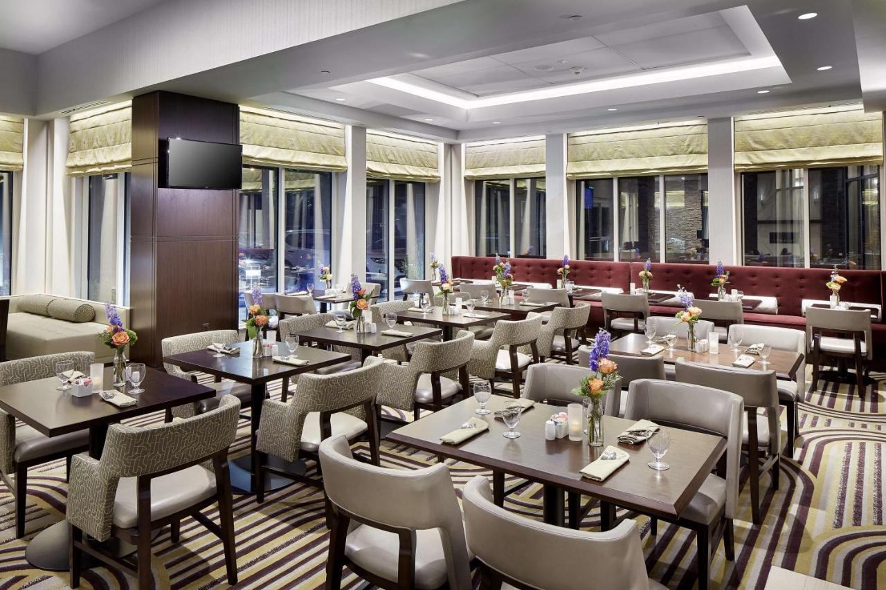 | Hilton Garden Inn Roslyn