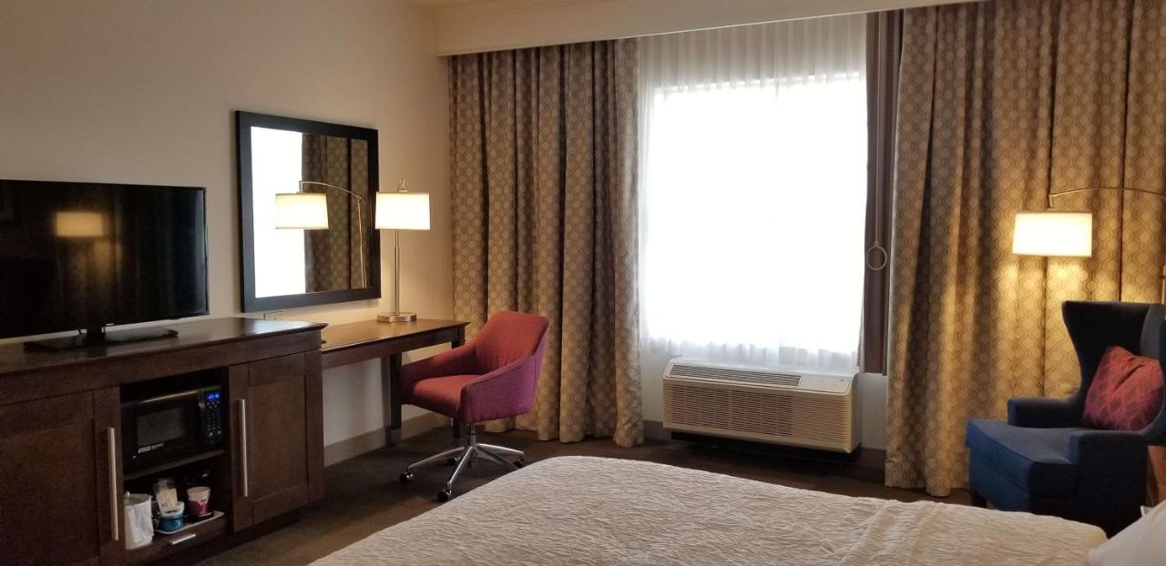 | Hampton Inn by Hilton New Paltz, NY