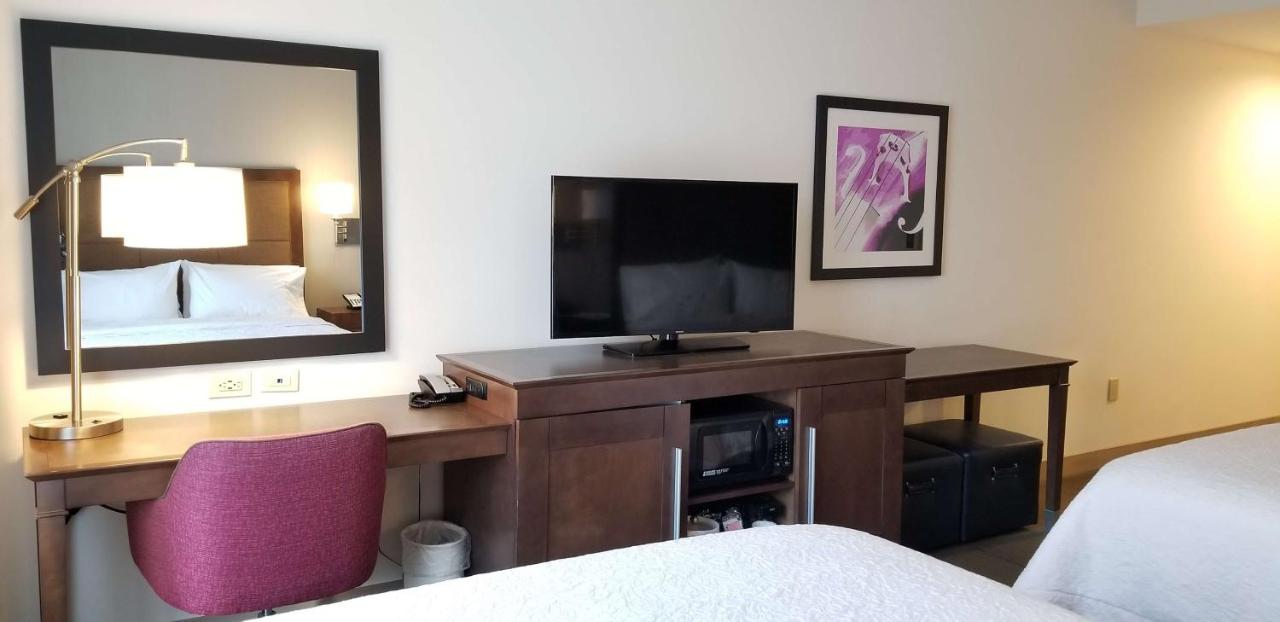 | Hampton Inn by Hilton New Paltz, NY