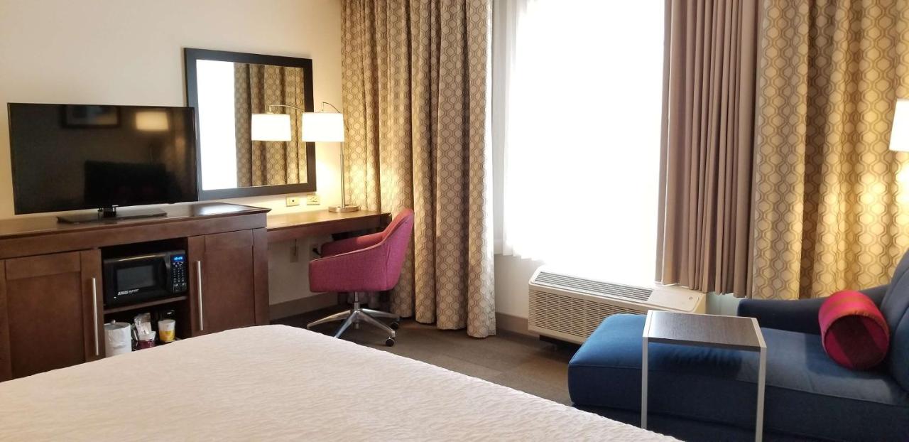 | Hampton Inn by Hilton New Paltz, NY