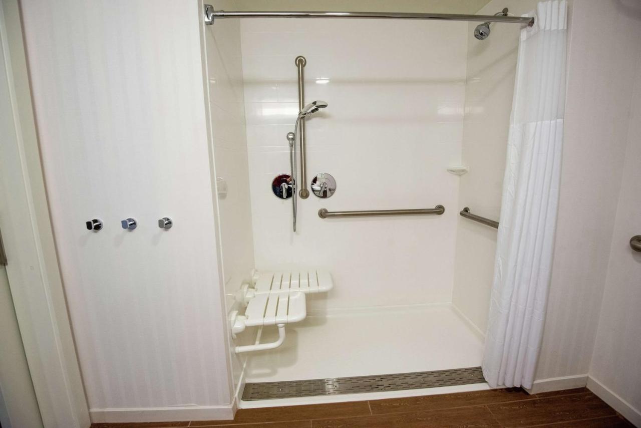  | Hampton Inn & Suites Manchester, Vt