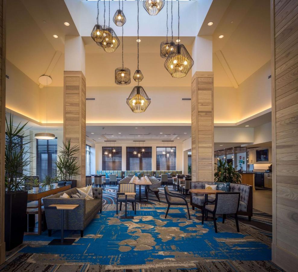 | Hilton Garden Inn Pittsburgh Airport