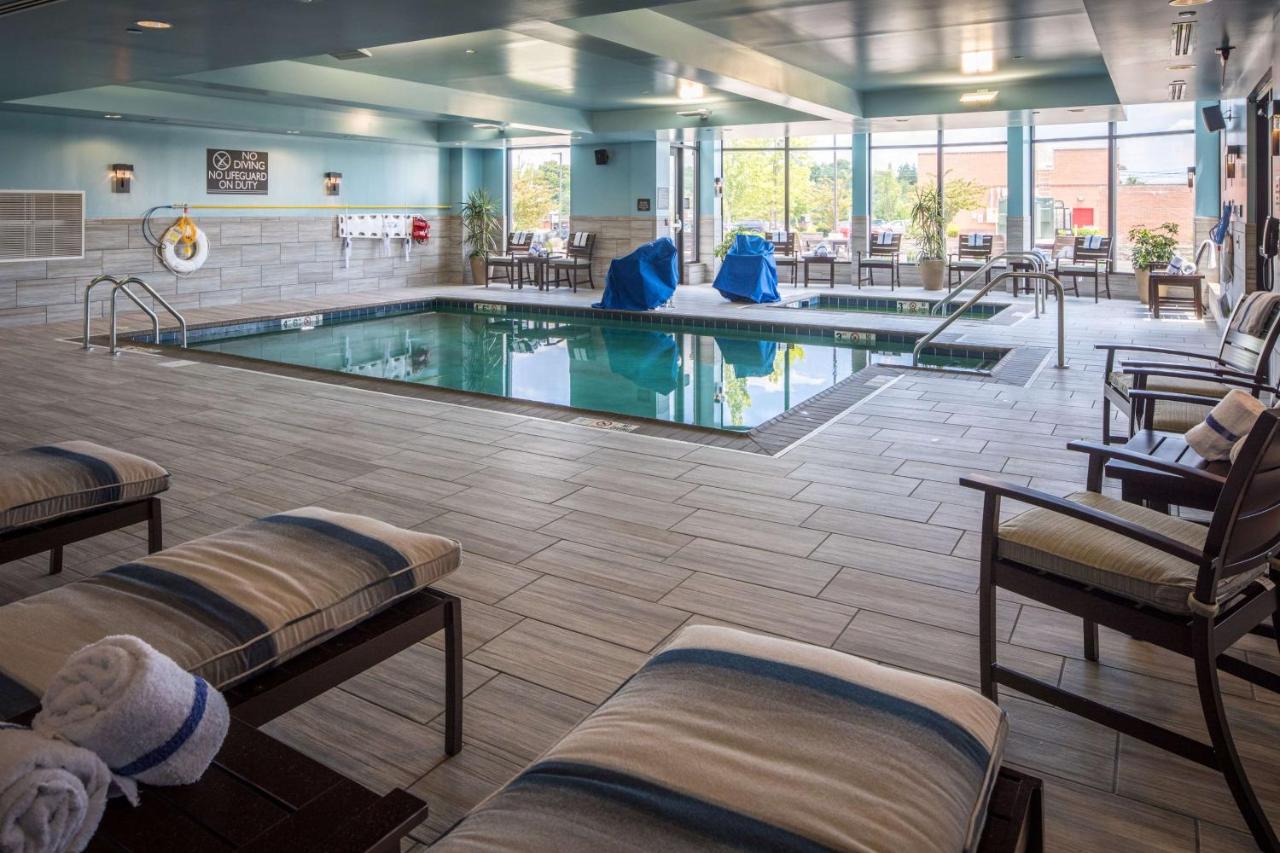 | Hilton Garden Inn Pittsburgh Airport