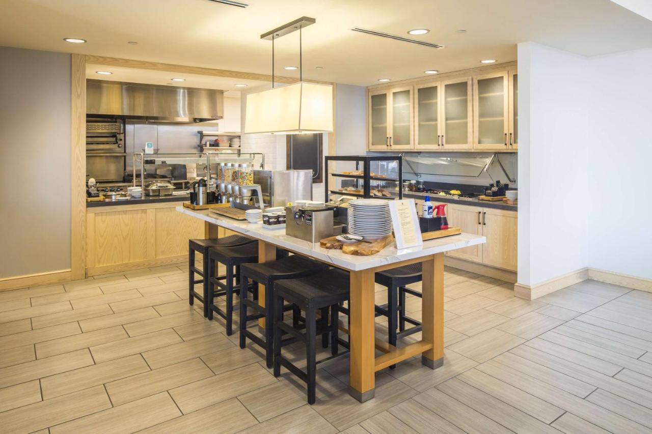 | Hilton Garden Inn Pittsburgh Airport
