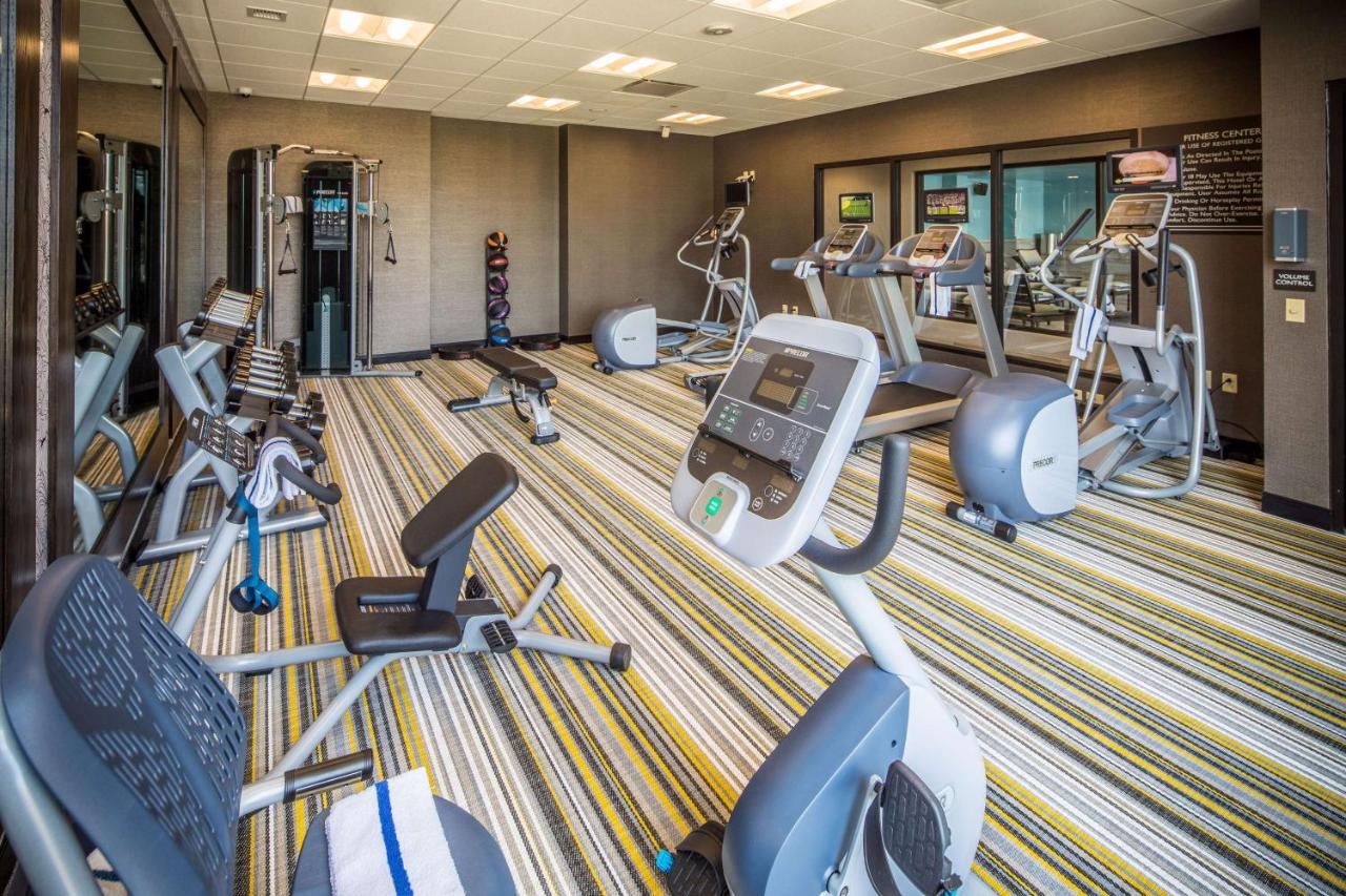  | Hilton Garden Inn Pittsburgh Airport
