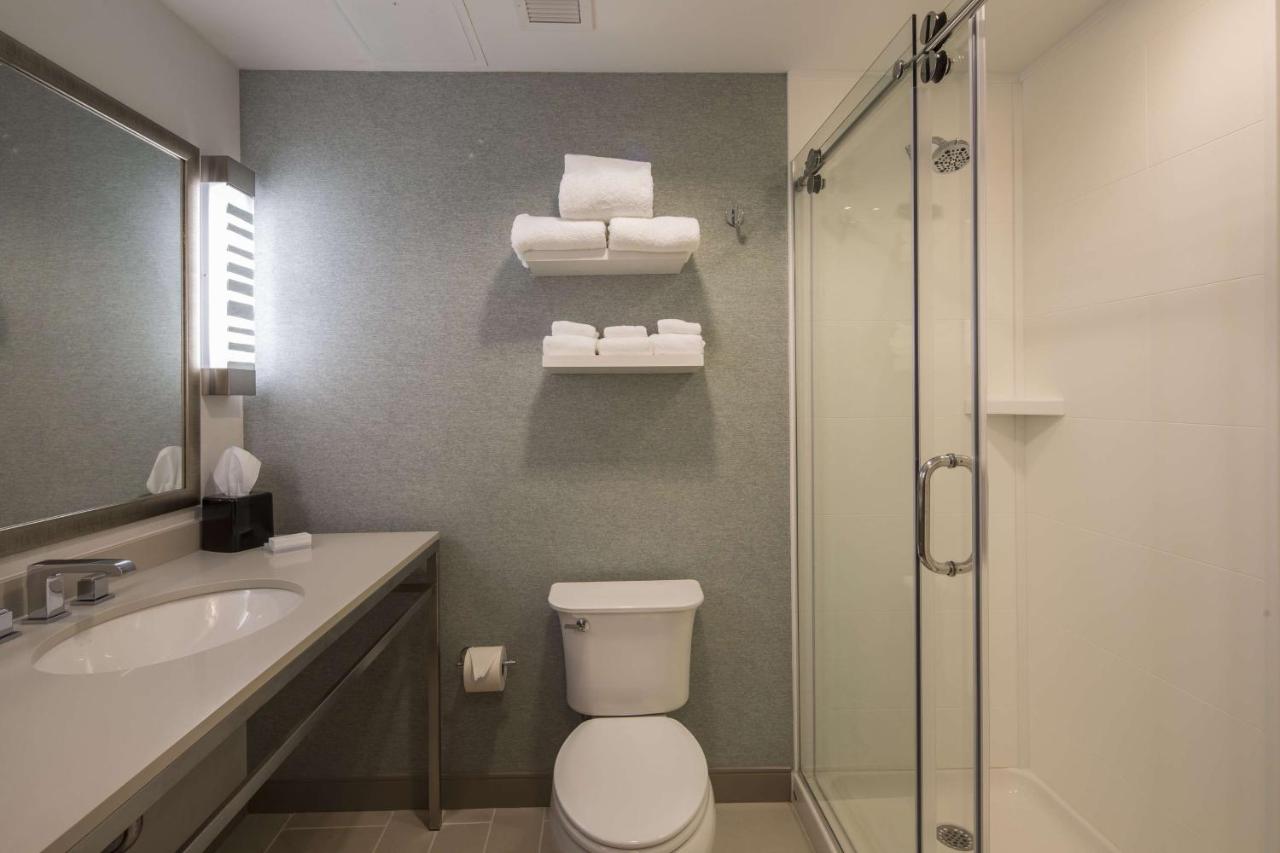 | Hilton Garden Inn Pittsburgh Airport