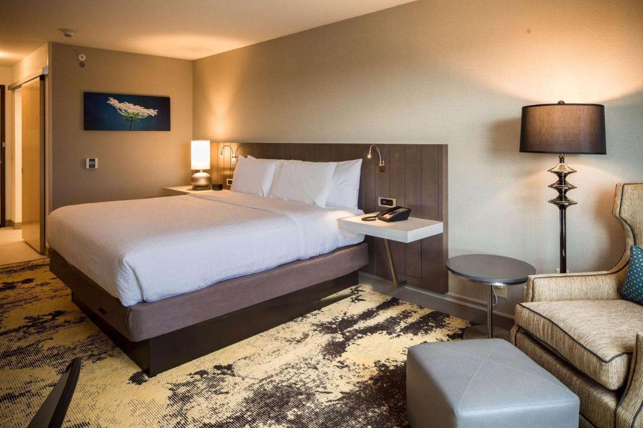 | Hilton Garden Inn Pittsburgh Airport