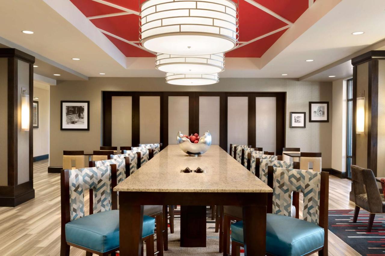 | Hampton Inn by Hilton Spring Hill, TN