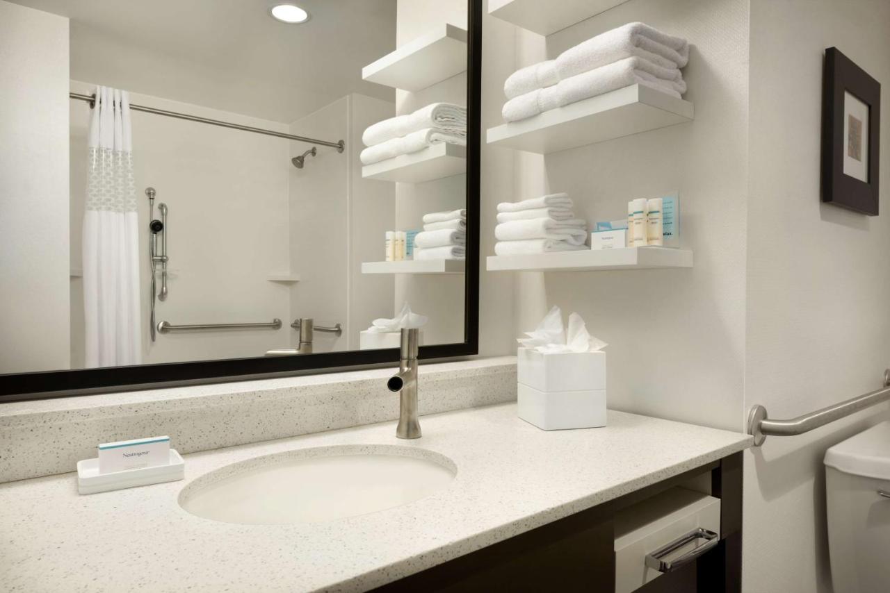 | Hampton Inn by Hilton Spring Hill, TN