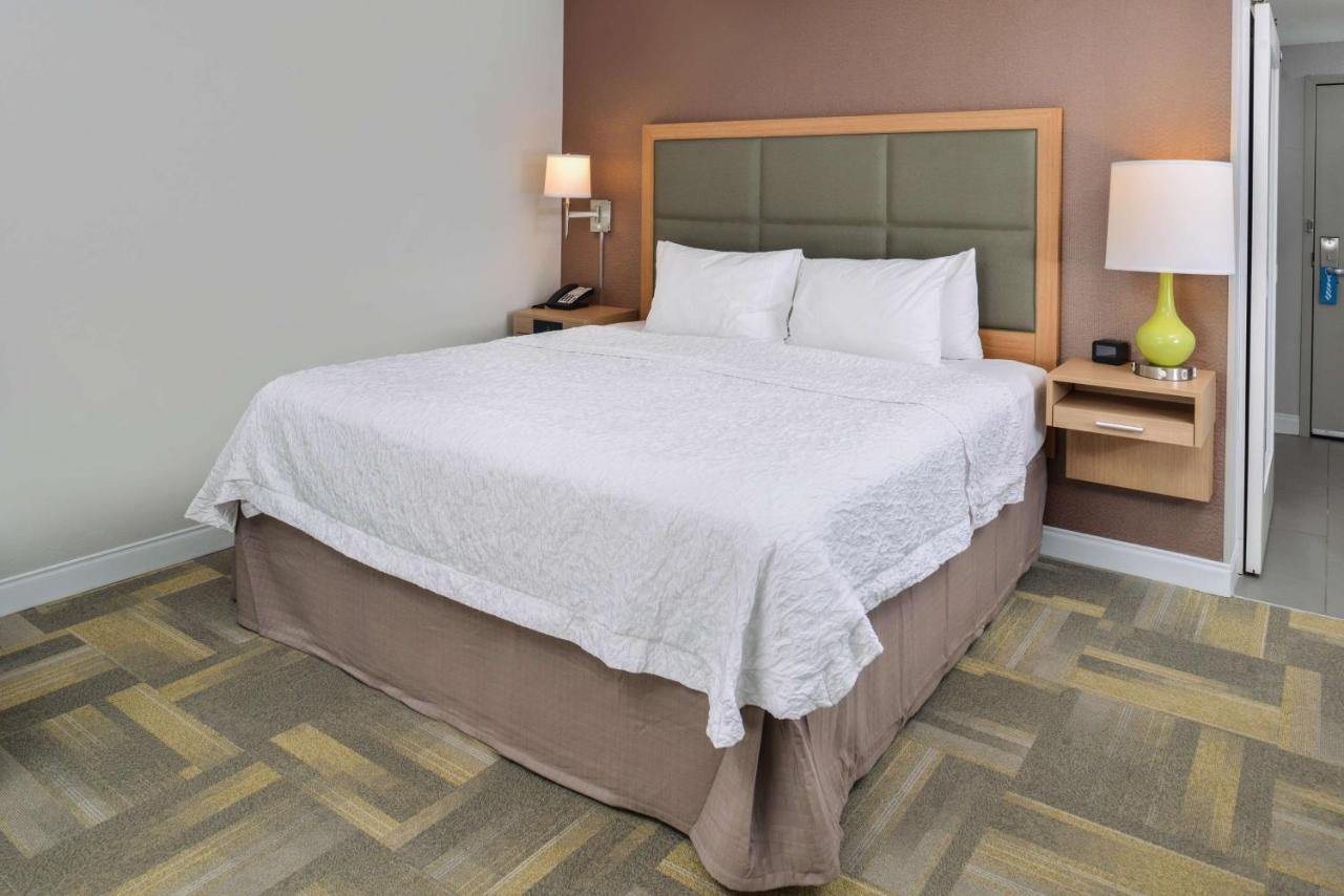 King Room with Sofa Bed - Non-Smoking at Hampton Inn & Suites Altoona-Des Moines