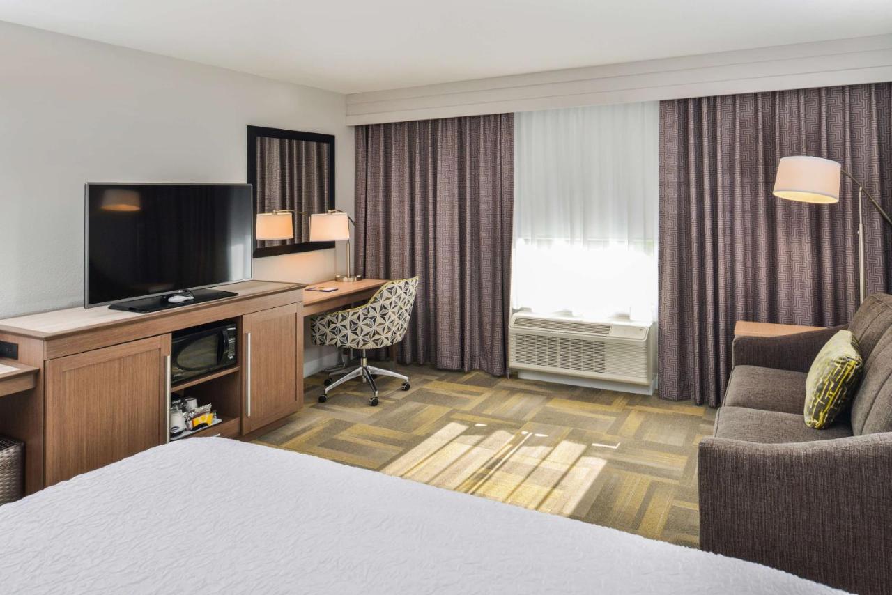 King Room with Sofa Bed - Non-Smoking at Hampton Inn & Suites Altoona-Des Moines