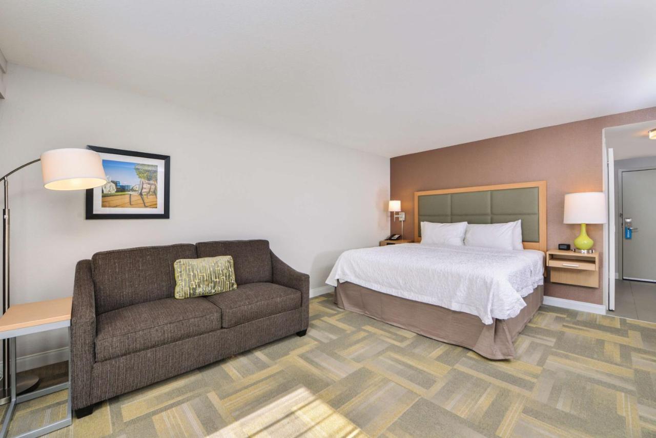 King Room with Sofa Bed - Non-Smoking at Hampton Inn & Suites Altoona-Des Moines