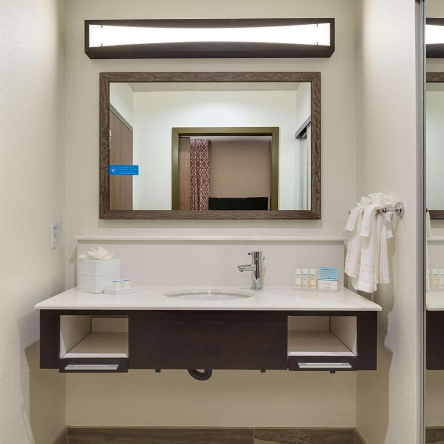 King Studio Suite at Hampton Inn & Suites Murrieta Temecula