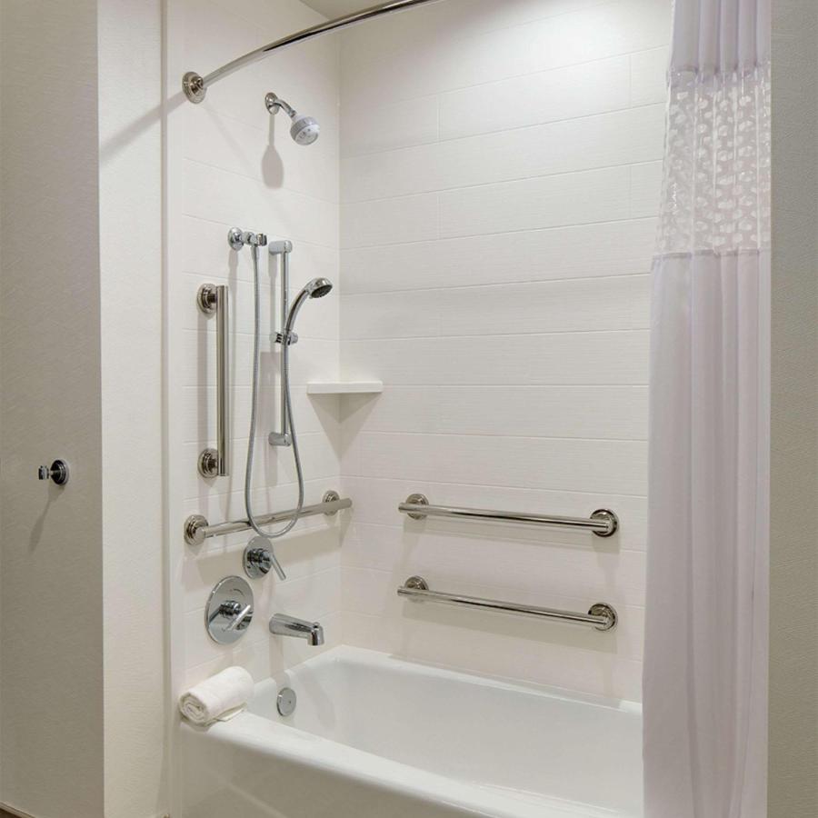 Queen Room with Two Queen Beds at Hampton Inn & Suites Murrieta Temecula