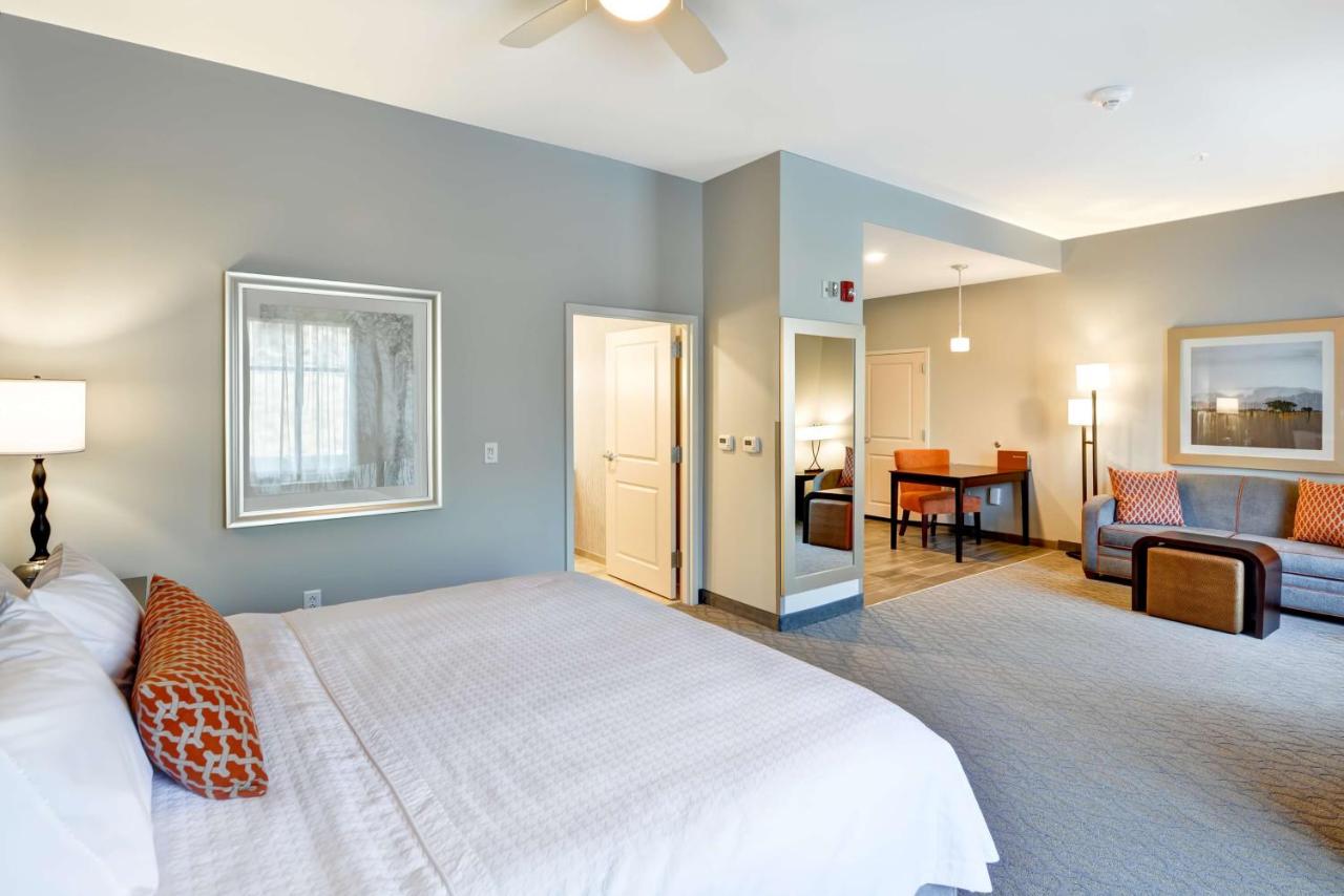 | Homewood Suites By Hilton New Hartford Utica