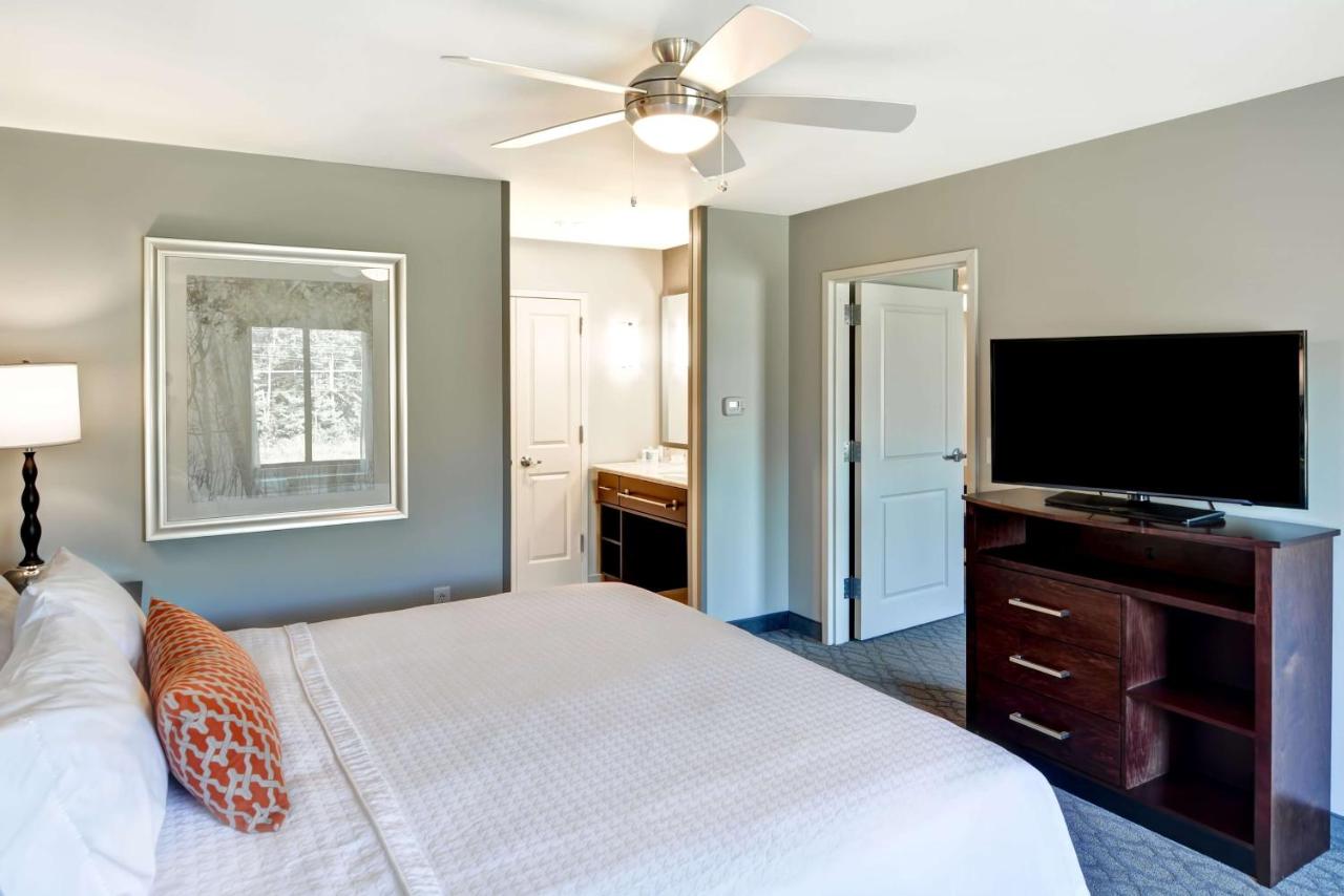 | Homewood Suites By Hilton New Hartford Utica