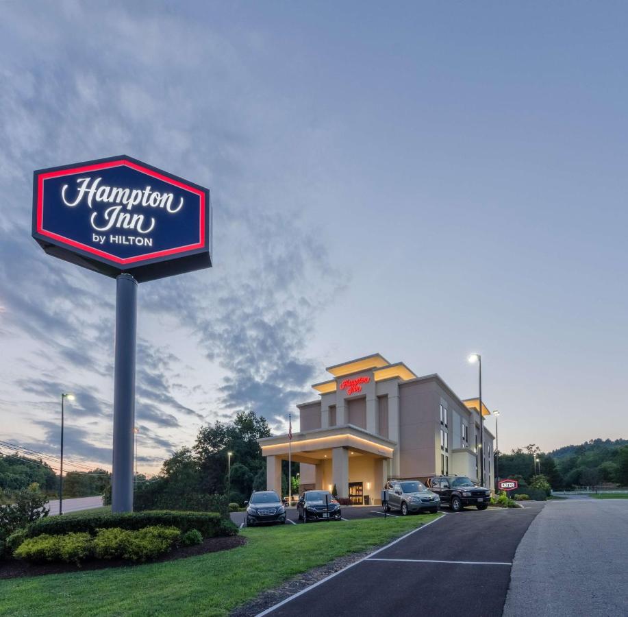 | Hampton Inn Covington VA