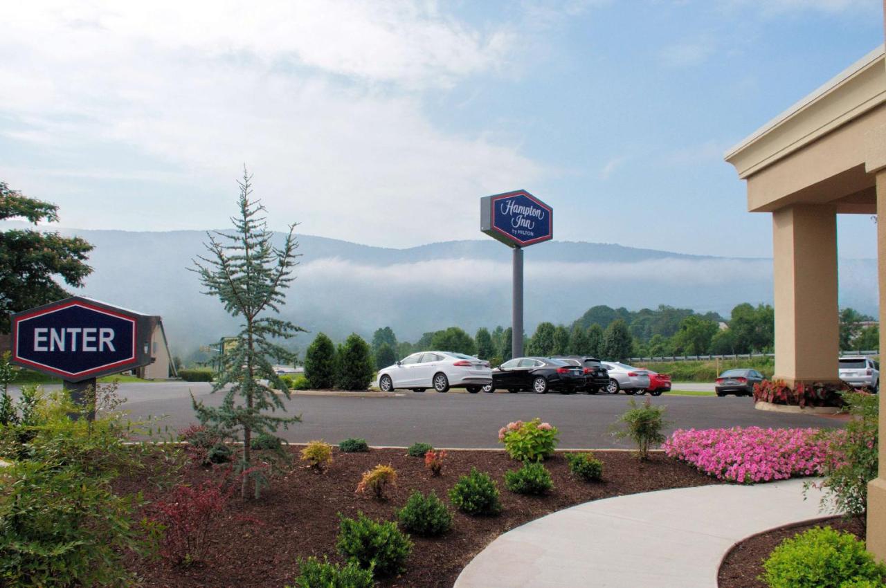 | Hampton Inn Covington VA