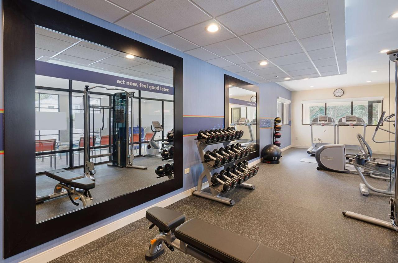 | Hampton Inn Covington VA
