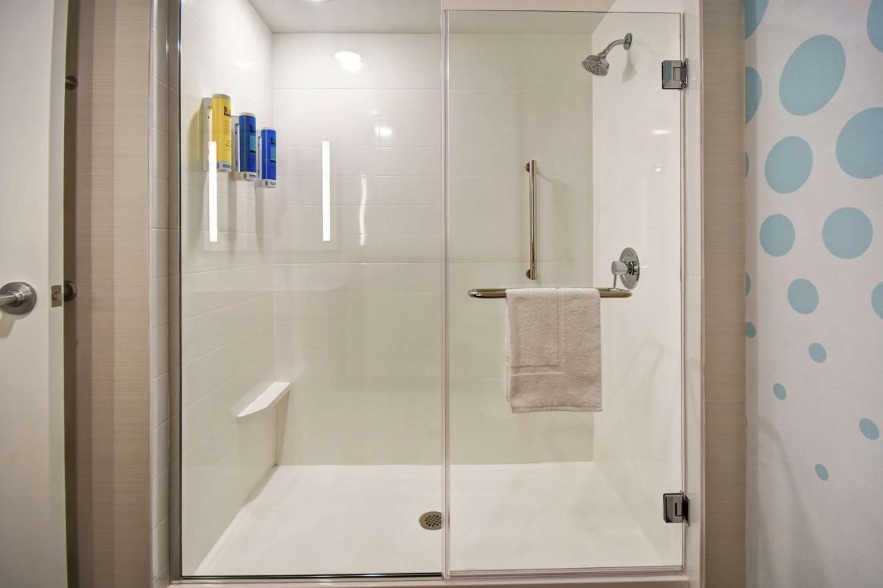 King Room at Tru by Hilton Salt Lake City Airport
