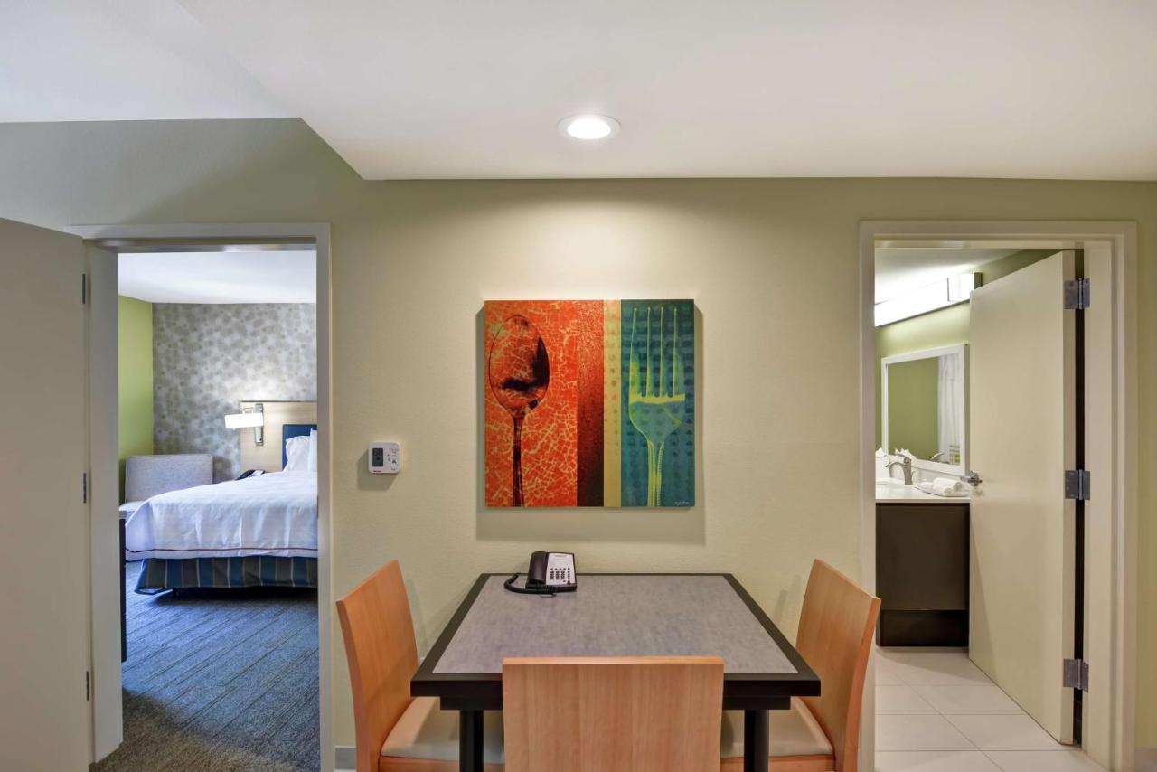 Queen Suite - Mobility Accessible/Non-Smoking at Home2 Suites by Hilton Hilton Head
