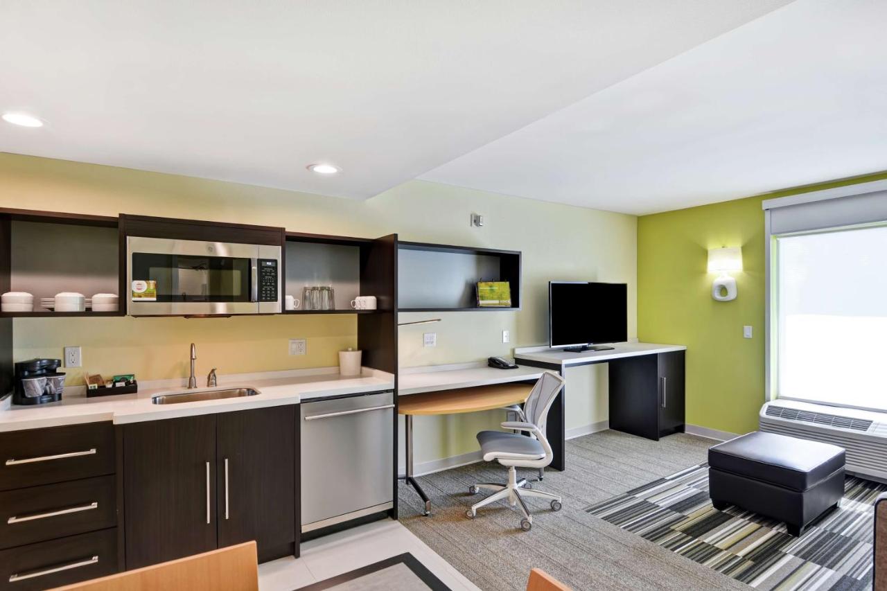 Queen Suite - Hearing Accessible/Non-Smoking at Home2 Suites by Hilton Hilton Head