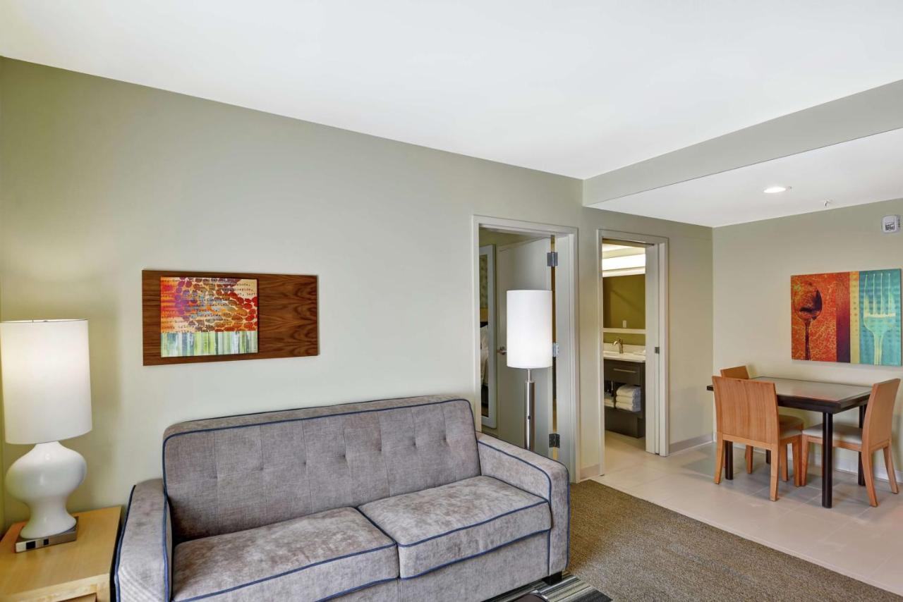 Queen Suite - Hearing Accessible/Non-Smoking at Home2 Suites by Hilton Hilton Head