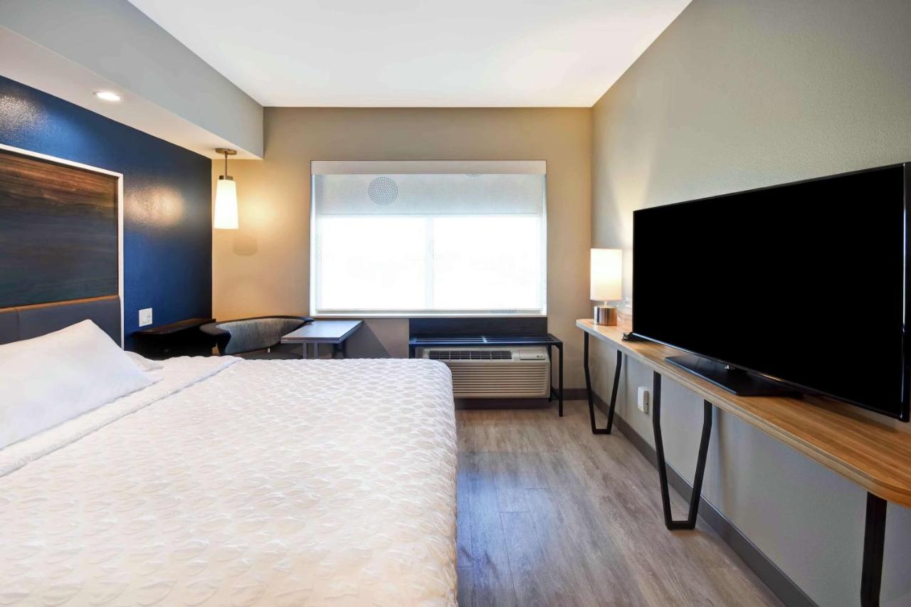 King Room - Hearing Accessible at Tru by Hilton North Platte