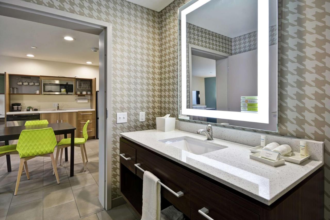 One-Bedroom King Suite - Non-Smoking at Home2 Suites by Hilton Texas City Houston